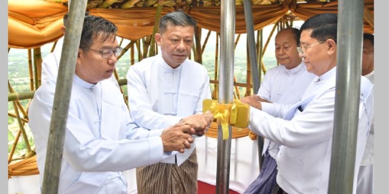 Erecting Steel Pillar of Pagoda : Ceremony to erect steel pillar of Uppatasanti Pagoda held