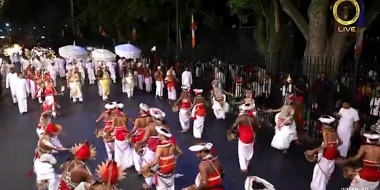 Sri Lanka’s historic tooth relic festival draws global captivation