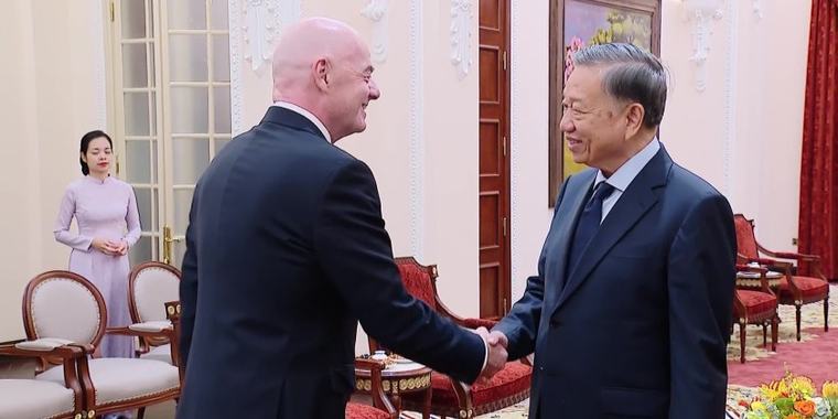 Viet Nam, FIFA boost football ties